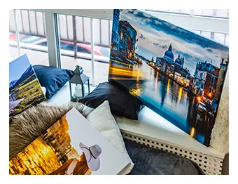 Acrylic face mounting